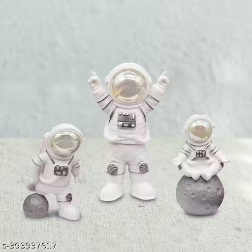 Cute Astronaut Figure 3 piece set